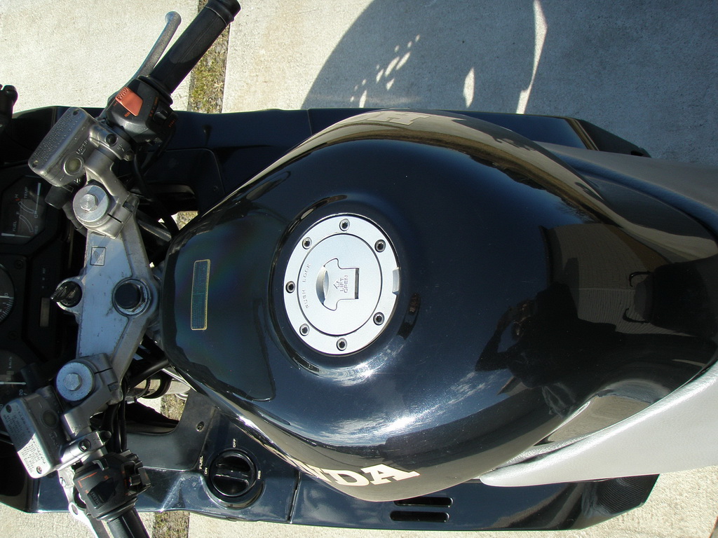 Купить мотоцикл Honda VFR750-2 1990 фото 20